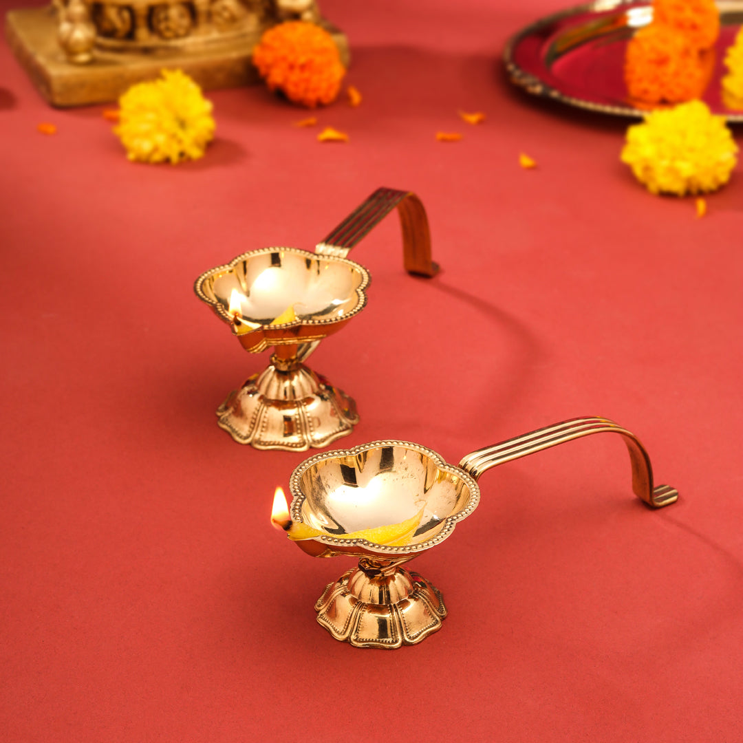 Brass Aarti Diya With Handle