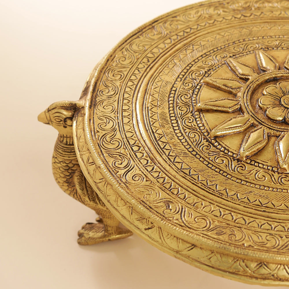 Brass Superfine Chowki With Peacock Pillars (5")