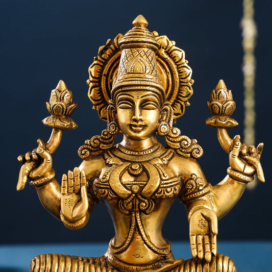 Brass Superfine Goddess Lotus Lakshmi Idol (11 Inch)