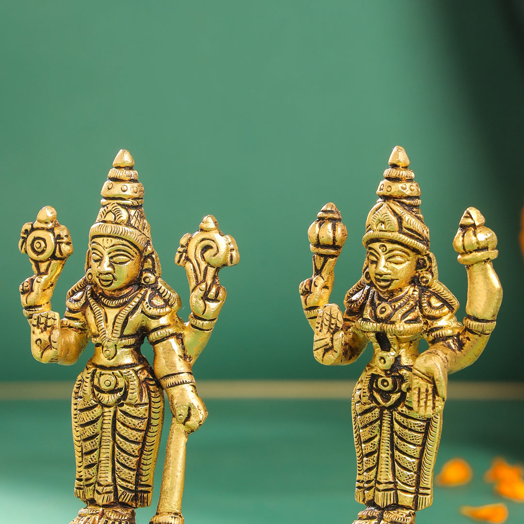 Brass Vishnu Lakshmi Set (4.5 Inch)