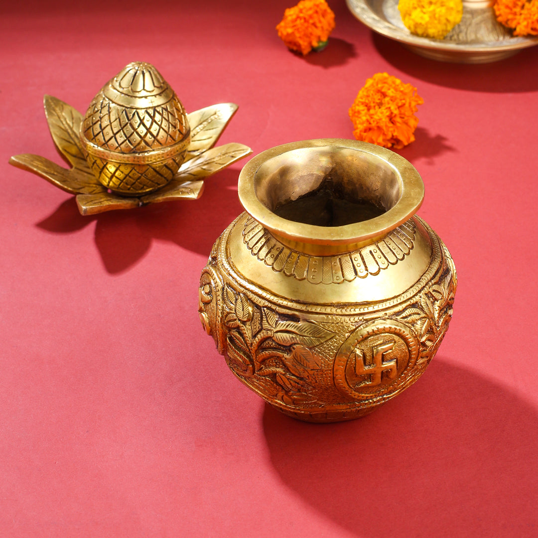 Brass Kalash with Coconut & Leaves (8 Inch)