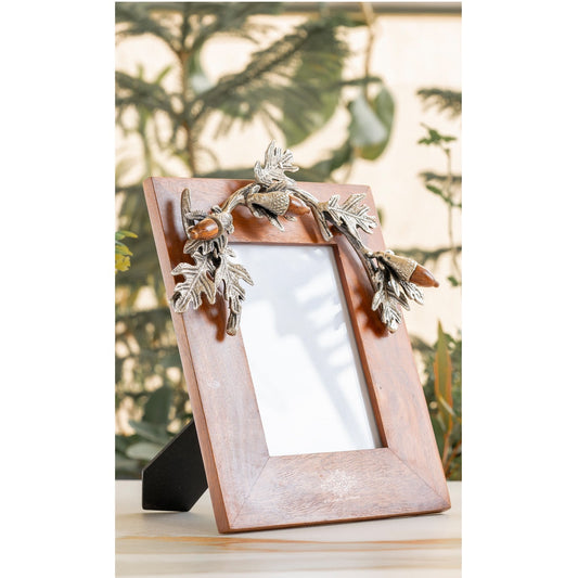 Wooden Photo Frame with Leaf & Acorn Design, 17x11 cm Photo Size – Elegant Decorative Frame for Home Décor.