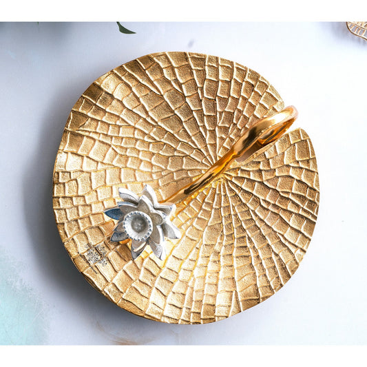 Brass Finish Lotus Flower Design Tissue Holder – Elegant Handcrafted Napkin Stand, Decorative Table Centerpiece and Home Décor
