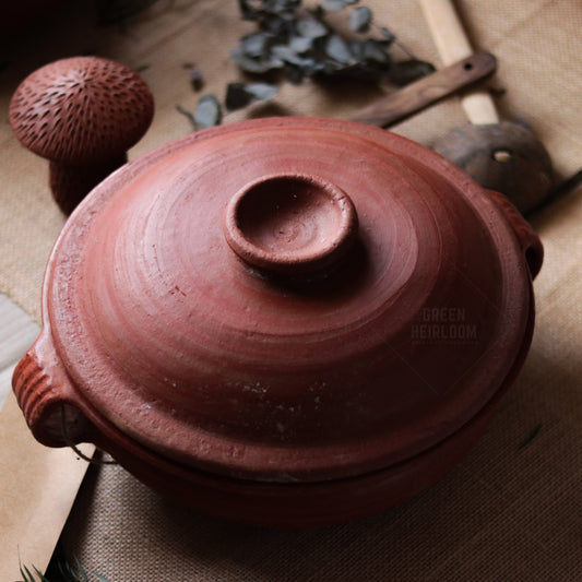 Velanstore Clay Urali Pot with the lid