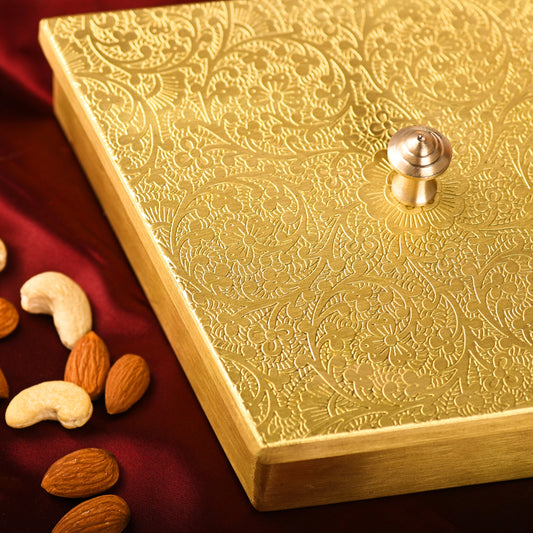 Brass Handcrafted Dry Fruit Box with Lid – Traditional Indian Brassware (2.9 Inch)