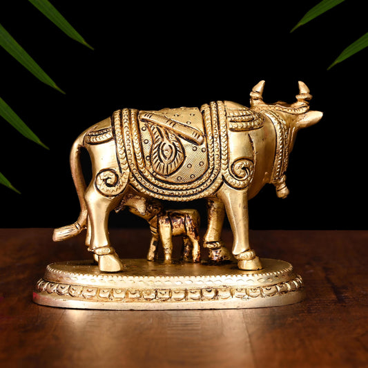 Brass Kamdhenu Cow With Calf Idol (3.5 Inch)