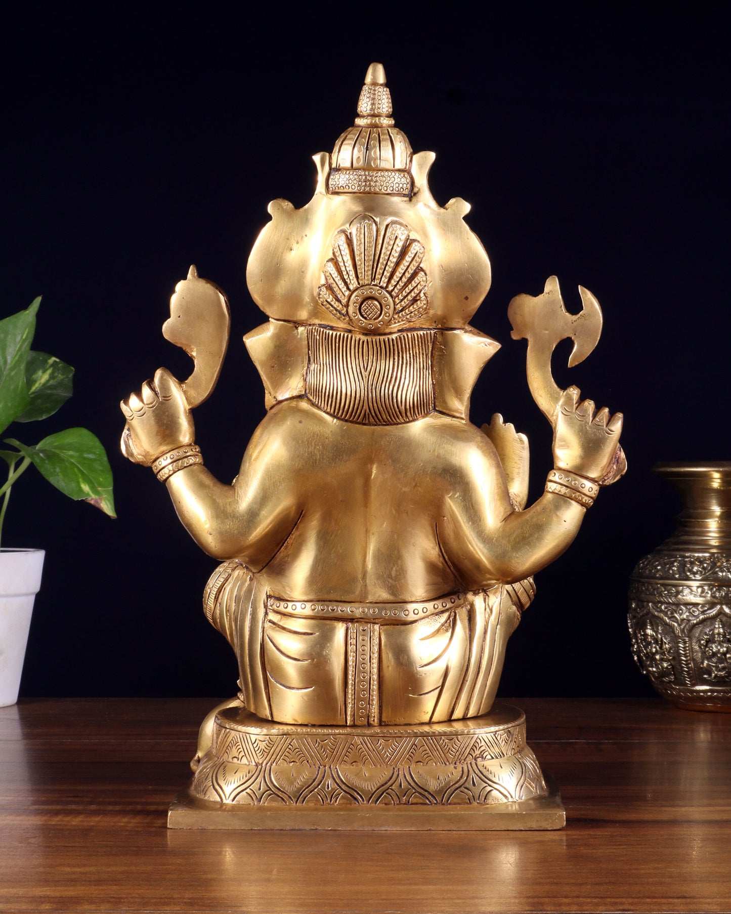 Brass Superfine Ganesha Idol with Right-Side Trunk valampuri - 11.5"