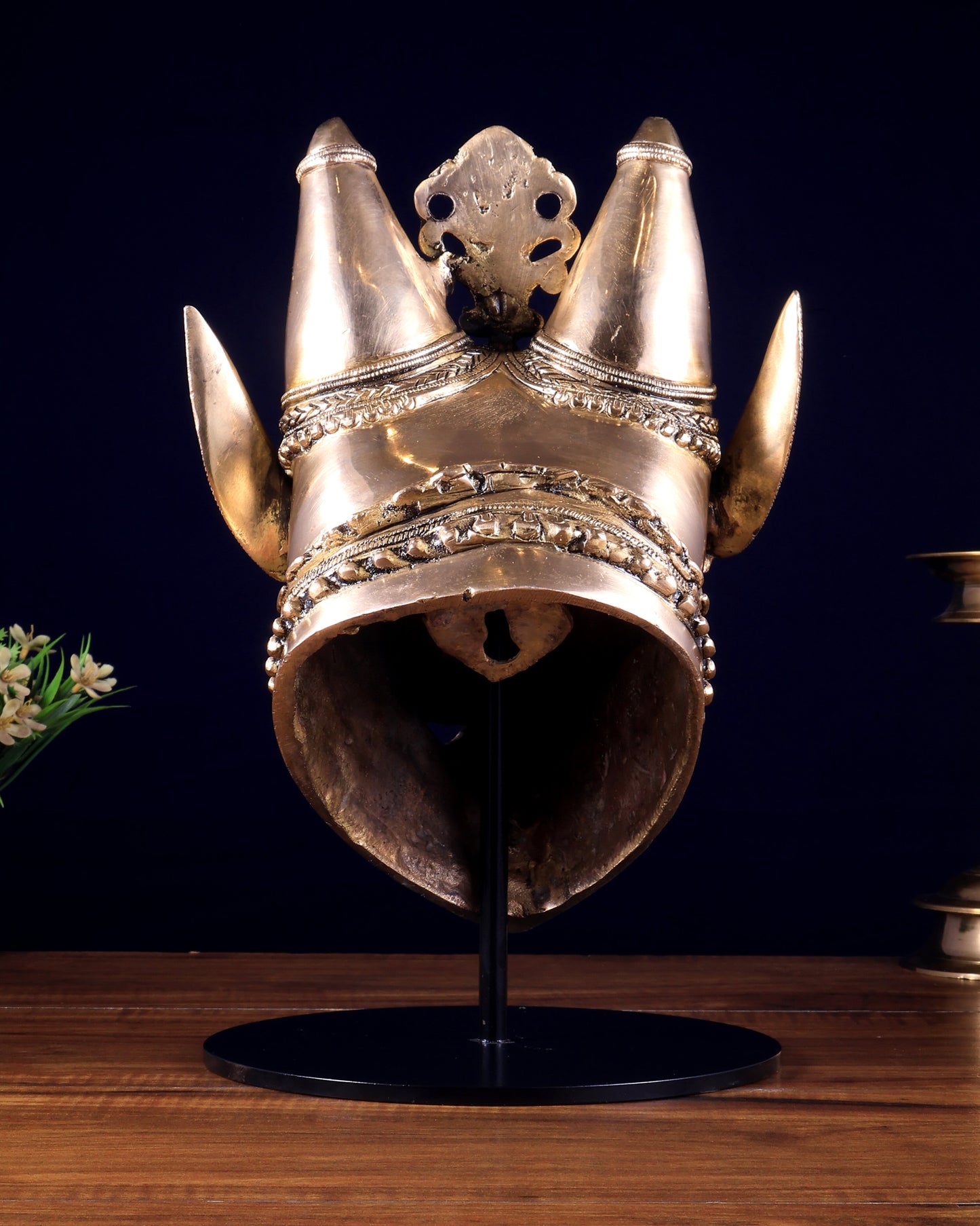 Pure Brass Bull Head Artefact – Table Décor