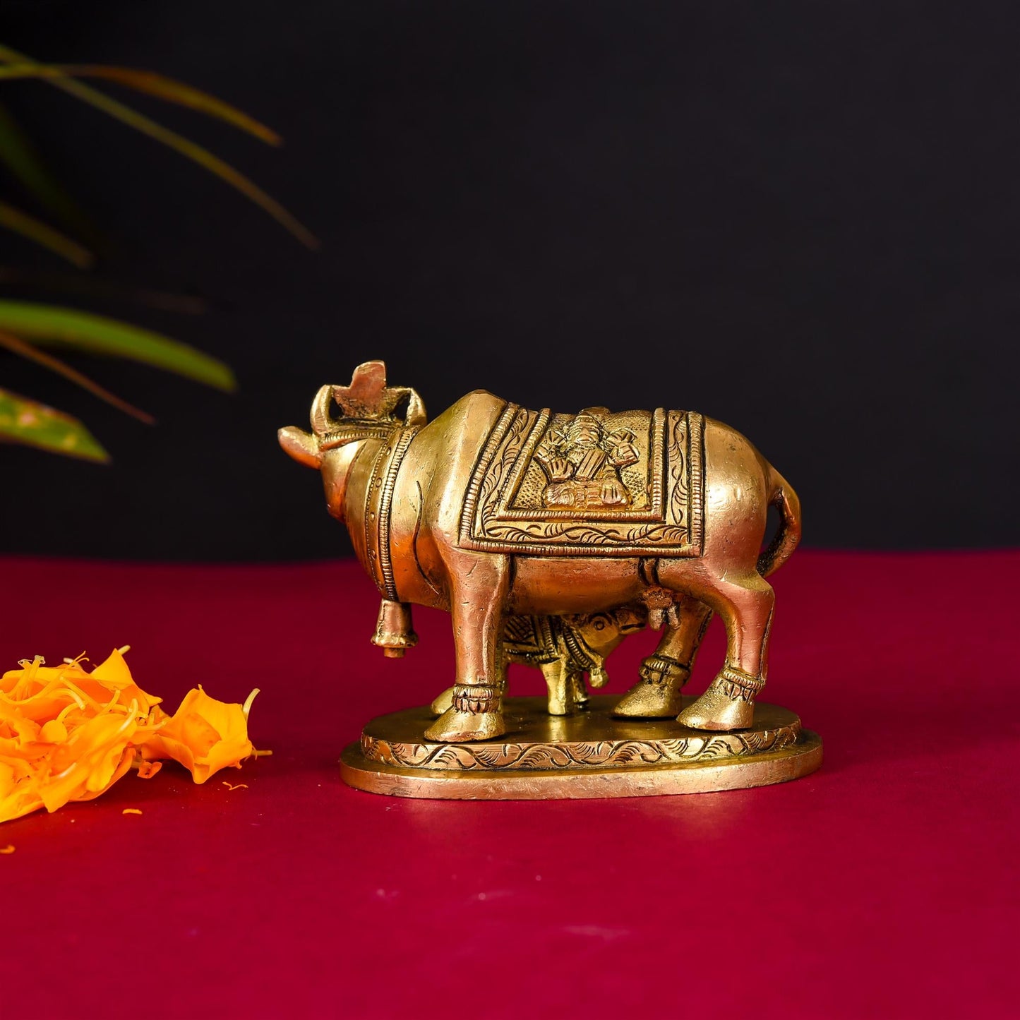 Brass Kamdhenu Cow With Calf Idol (2.5 Inch)