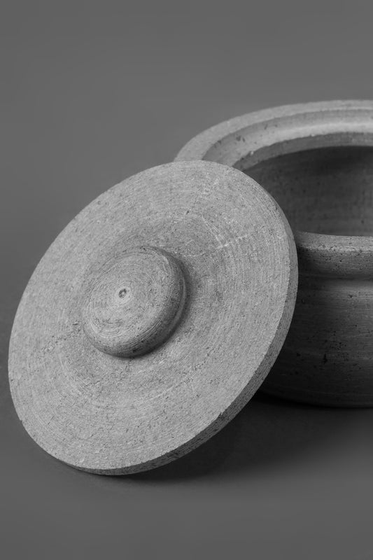 Soap Stone Traditional Curd Setter/ Storage Container Medium (700-750 ml)