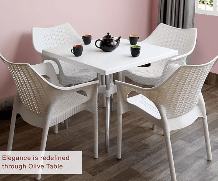 घर के लिए सुप्रीम ऑलिव 4 सीटर प्लास्टिक डाइनिंग टेबल