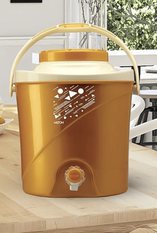 மில்டன் கூல் ஸ்டாலியன் 5 இன்சுலேட்டட் பிளாஸ்டிக் வாட்டர் ஜக், 4.7 லிட்டர், 1 பீஸ்