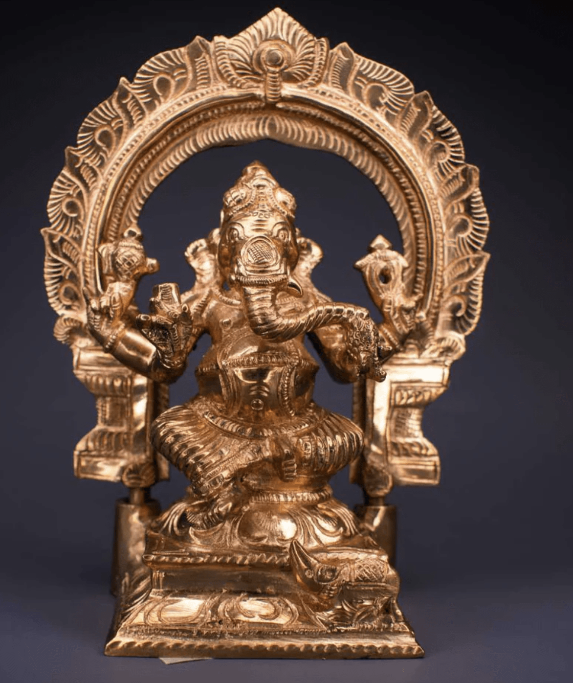 GANESHA WITH ARCH PANCHALOHA IDOL-6 INCHES