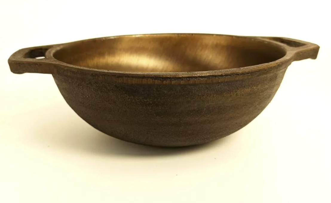 1.3 Liter Cast Iron Kadai / Kadhai 8 Inch with Double Handle