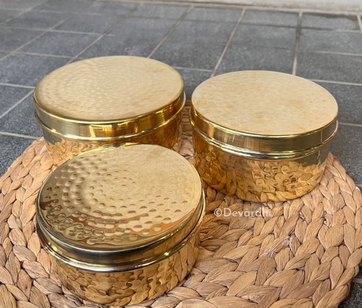 பித்தளை சேமிப்பு கொள்கலன் தொகுப்பு - 3 பாரம்பரிய கைவினைப் பெட்டிகளின் தொகுப்பு