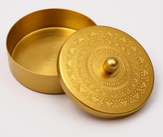 பிரீமியம் பித்தளை சேமிப்பு பெட்டி | மசாலா பொருட்கள், உலர் பழங்கள், நகைகள் மற்றும் அலங்கார பயன்பாட்டிற்கான பாரம்பரிய வட்ட பித்தளை கொள்கலன் |