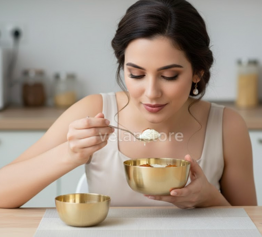 शुद्ध कांस्य से बना कंसा सर्विंग बाउल - हस्तनिर्मित बड़ा फल और सलाद बाउल