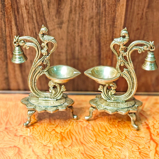 Brass parrot lamp with bell