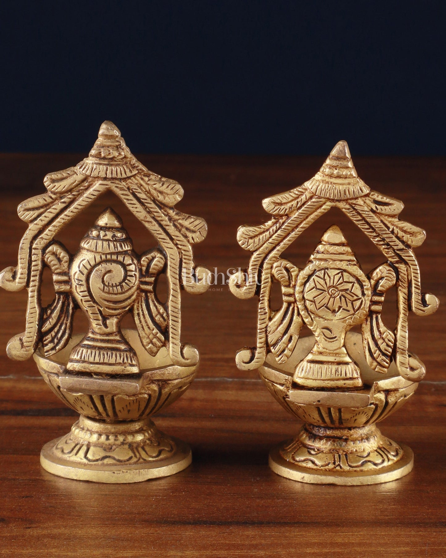 Brass Superfine Shankh Chakra Diya 3"