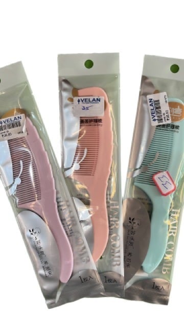 Big, Cute Combs: Shop Now for the Perfect Hair Accessory!