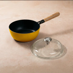 No. 7 Enamel Cast Iron Sauce Pan (1.3L)
