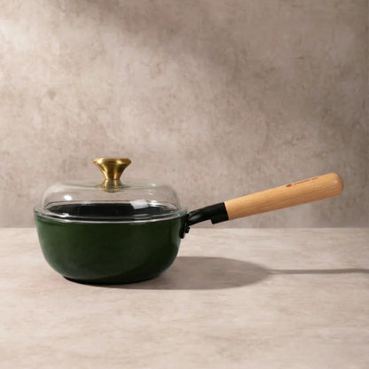 No. 7 Enamel Cast Iron Sauce Pan (1.3L)