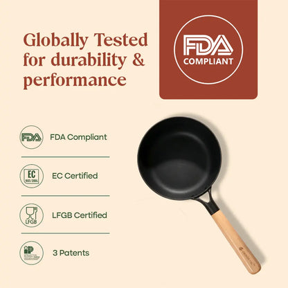 No. 7 Enamel Cast Iron Sauce Pan (1.3L)