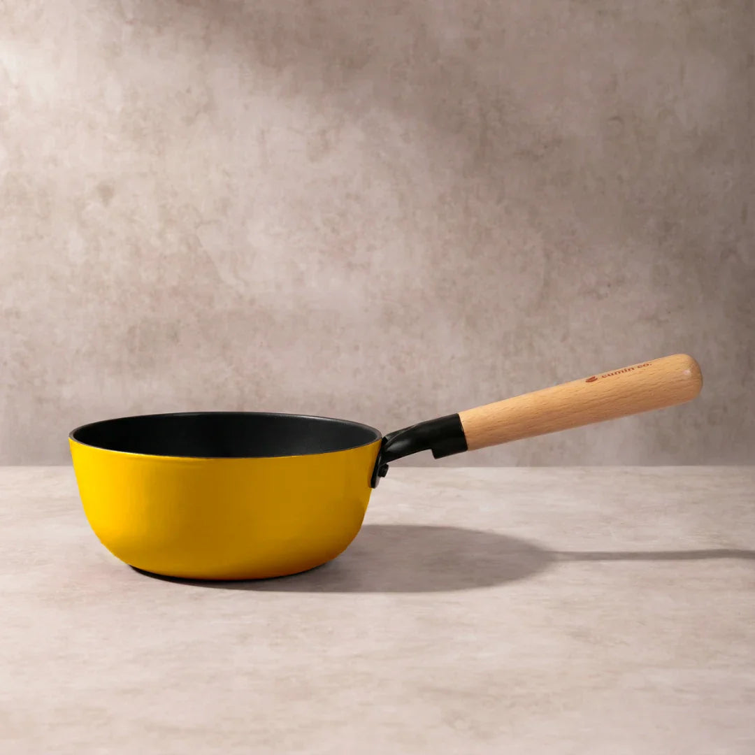 No. 7 Enamel Cast Iron Sauce Pan (1.3L)