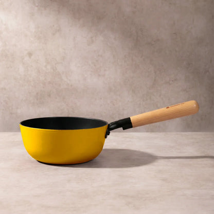 No. 7 Enamel Cast Iron Sauce Pan (1.3L)
