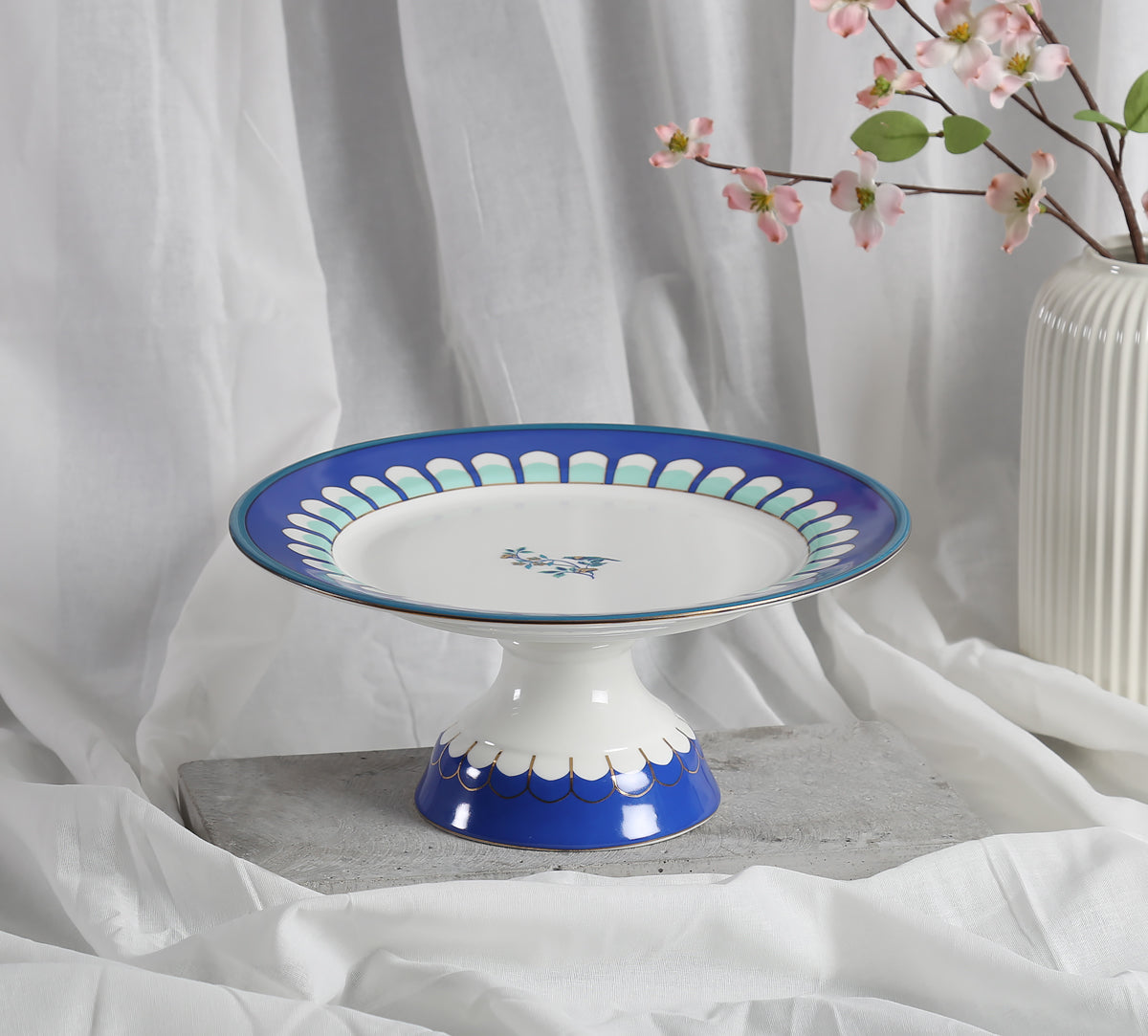 India Circus Botanical Elegance Cake Stand, 1 piece