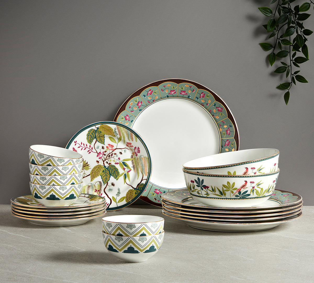 India Circus Grandeur Green Dinner Set (Pack of 20), For Family of 6