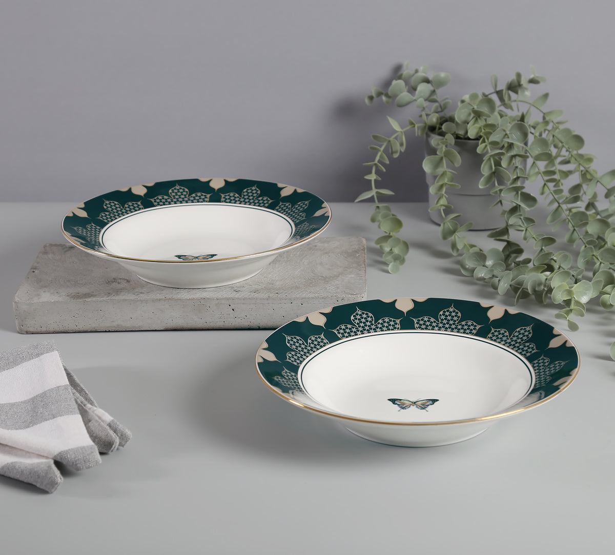 India Circus Nature's Bloom Pasta Plate Set of 2