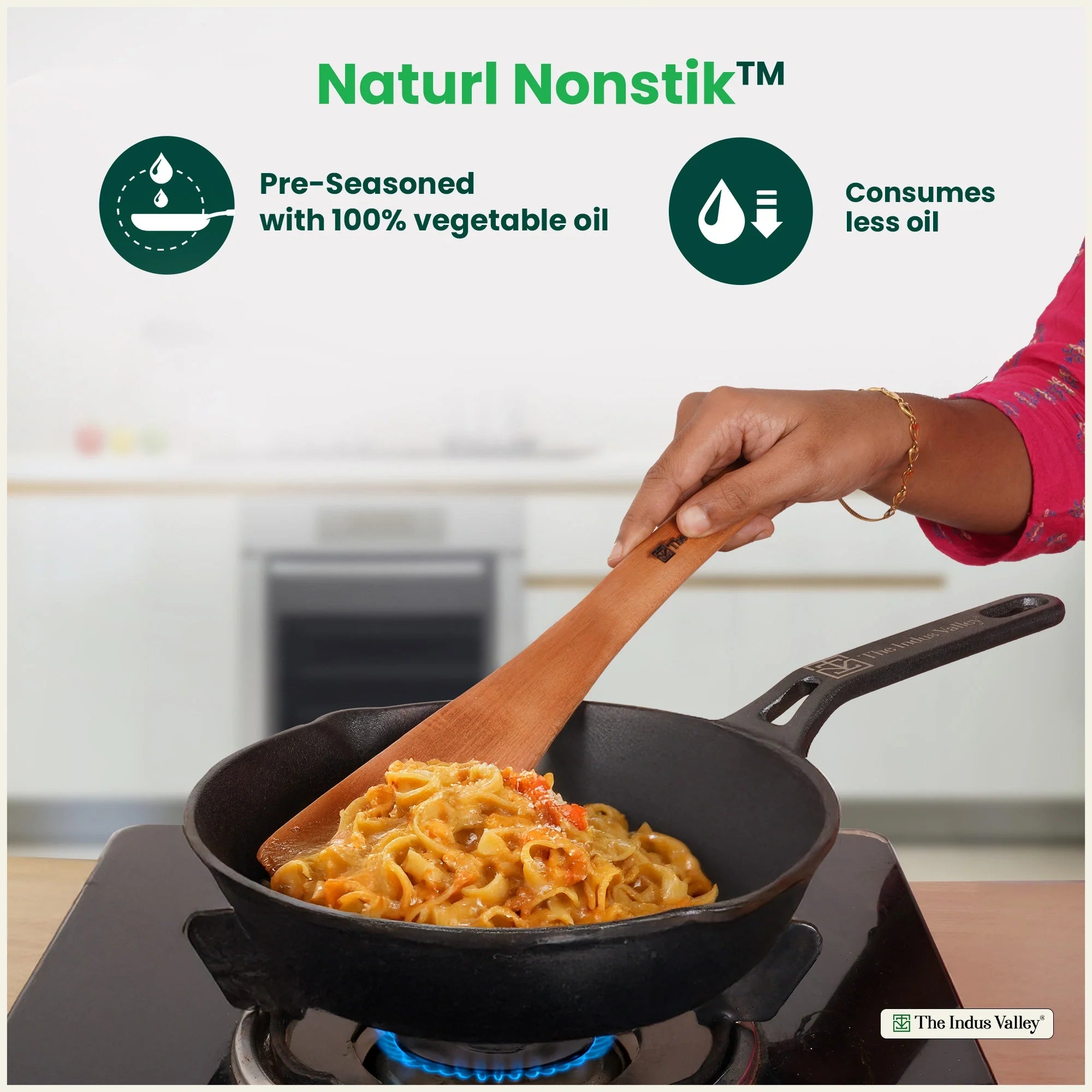 CASTrong Cast Iron fry pan/ skillet, Pre-seasoned, Naturally Nonstick, 100% Pure, Toxin-free, Fry pan for Kitchen Use, 8.1 In/ 20.5 cm/2 kg