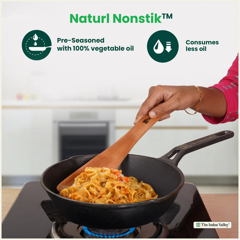 CASTrong Cast Iron fry pan/ skillet, Pre-seasoned, Naturally Nonstick, 100% Pure, Toxin-free, Fry pan for Kitchen Use, 8.1 In/ 20.5 cm/2 kg
