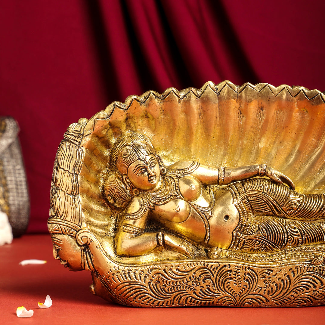 Brass Ten Headed Raavan Behind Devi Seeta (6.5 Inch)