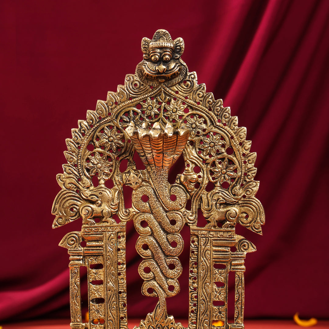 Brass Singhasan With Prabhavali Craft (10.5 Inch)