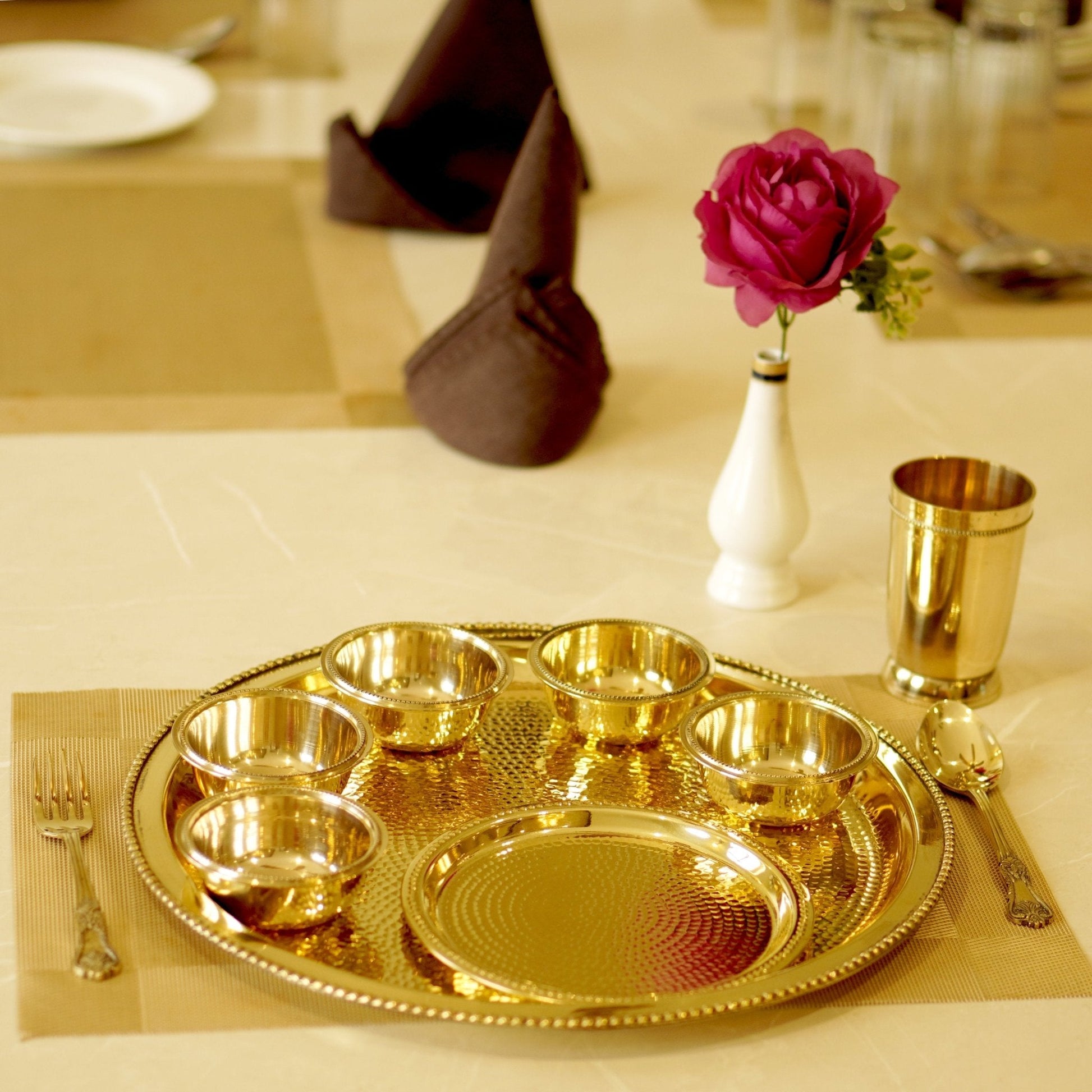 Brass Hammered 10Pc Dinner Set (14" Plate)