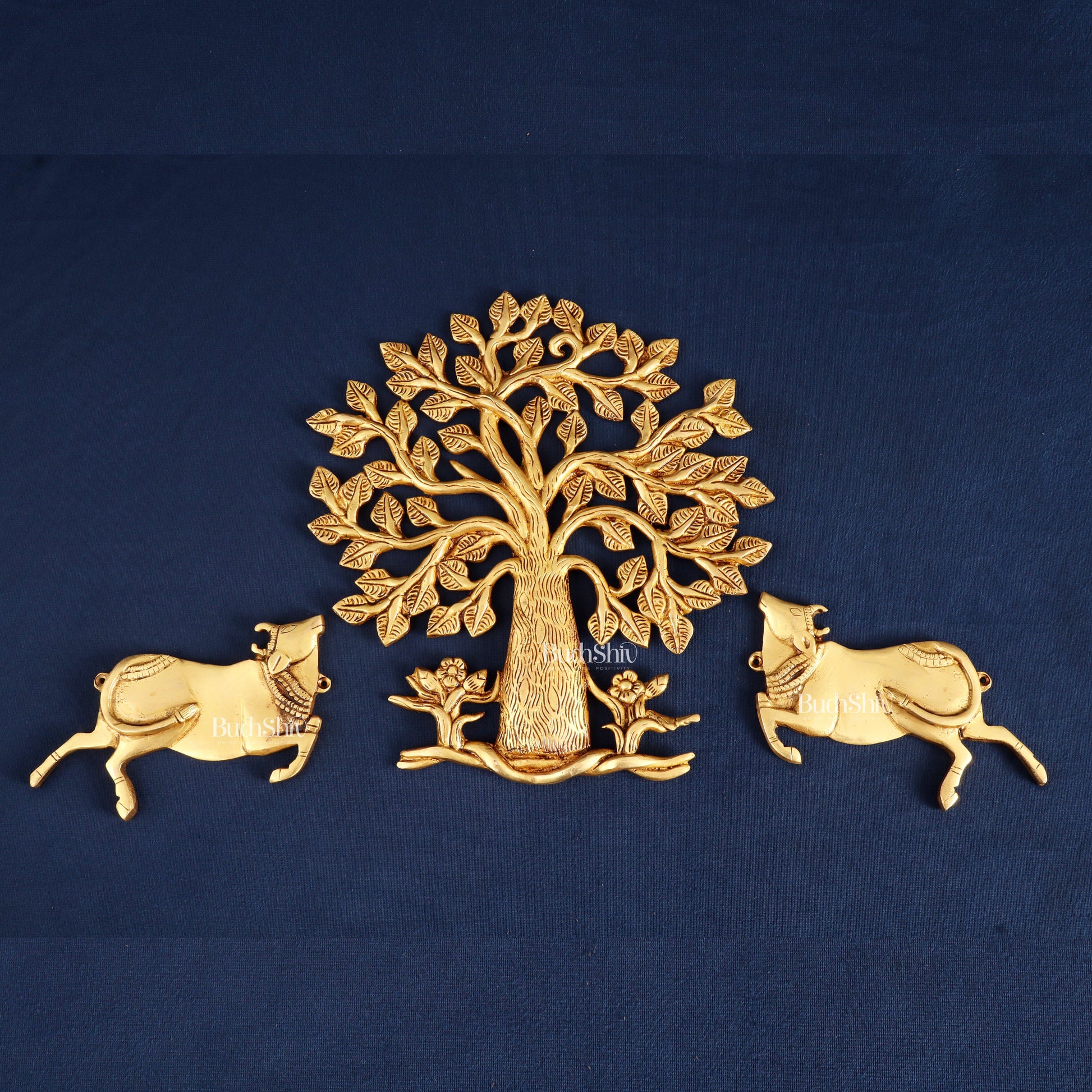 Pure Brass Pair of Cows with Kalpavriksha Wall Hanging – Vastu Approved