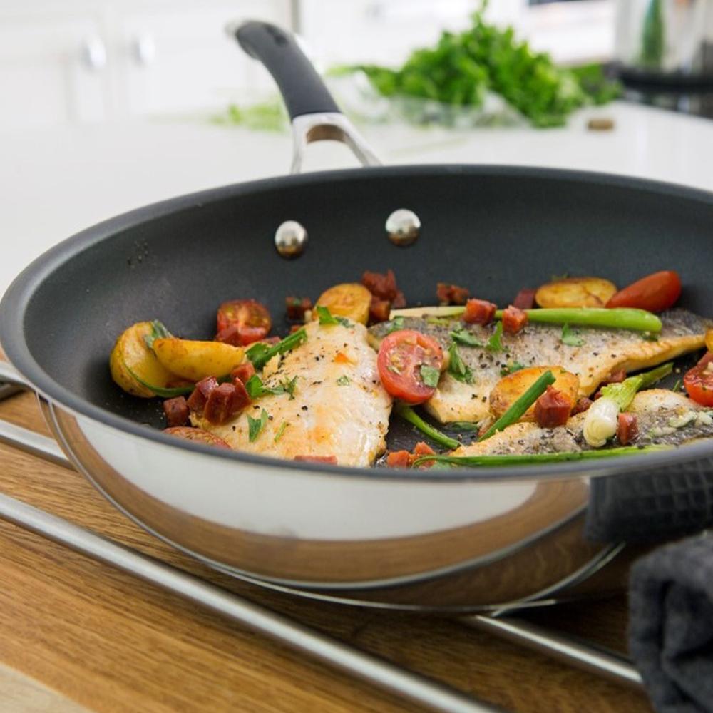 Circulon Momentum 29cm Non-Stick Frypan/Skillet