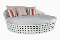 Anunc Outdoor Poolside Sunbed With Cushion Daybed (White)