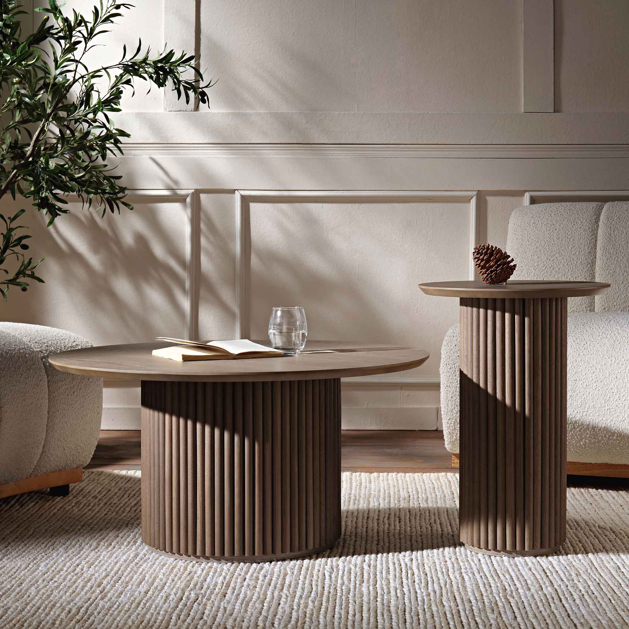 Wynmist Round Solidwood Pedestal Coffee Table