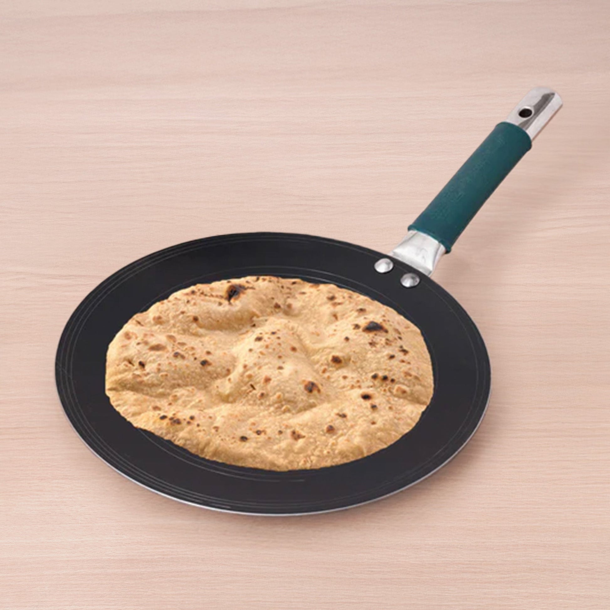 Ironklad 100% Pure Sheet Iron Concave Tawa, Steel Cool Touch Handle & Silicone Grip, Pre-seasoned, Toxin-free, 27 cm, 1 Kg