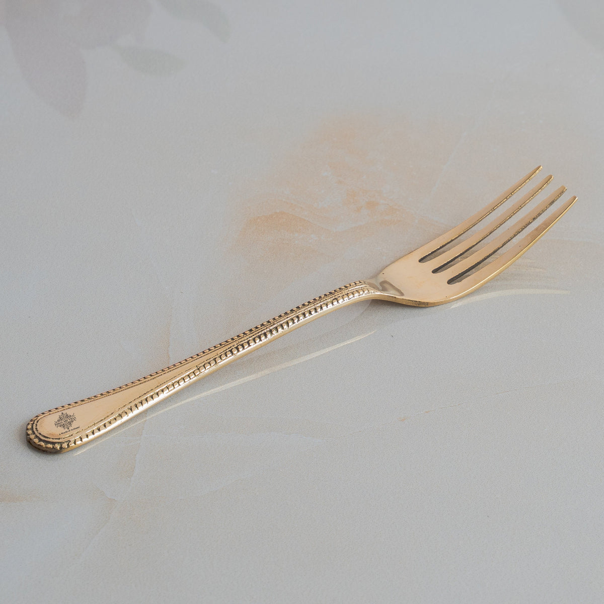 Brass Fork With Bedding Design, Length - 20.32 cm