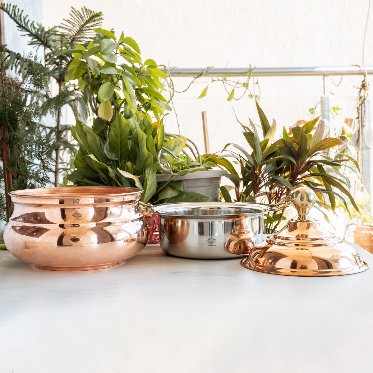 Steel Copper Hammered Design Chafing Dish