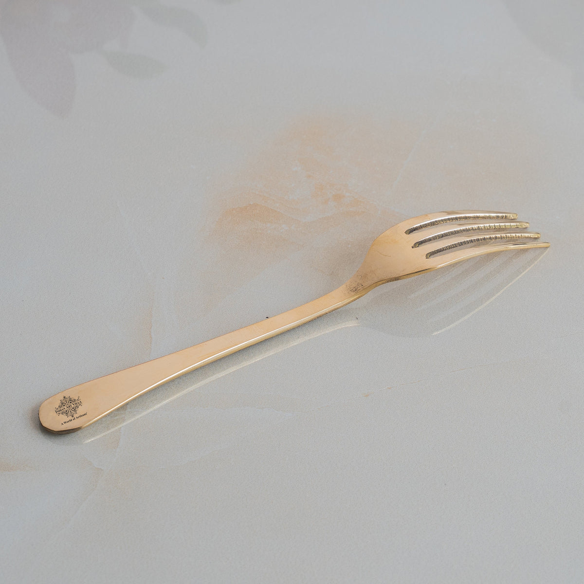 Brass Fork With Bedding Design, Length - 20.32 cm
