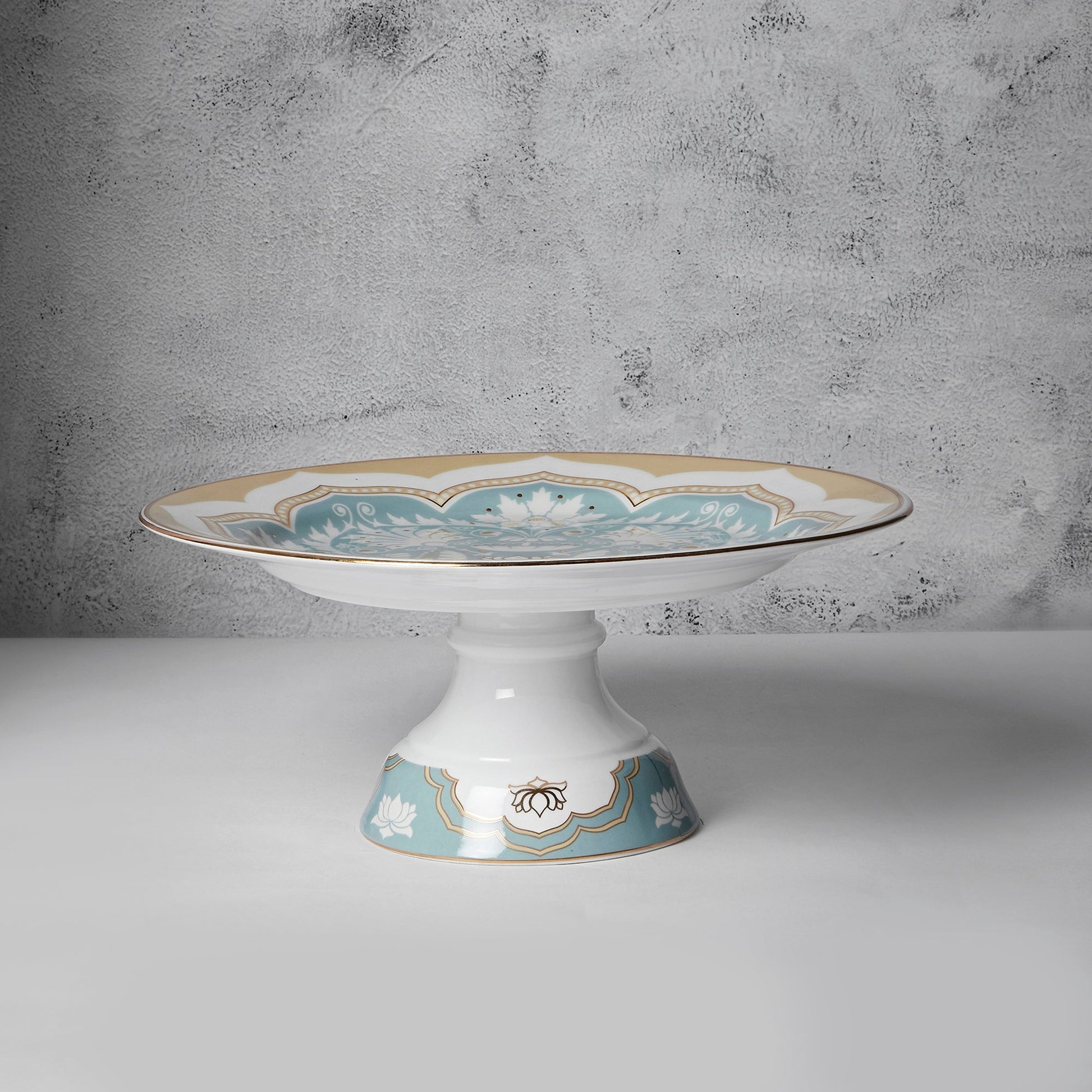 India Circus Regal Romance Cake Stand, 1 piece