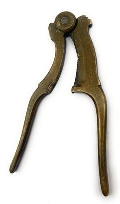 Bhunes Brass Antique Nut Cutter Sarota Beetel Nut Cutter Betel Nut Cutter,Brown, 7 Inch, 1 Piece