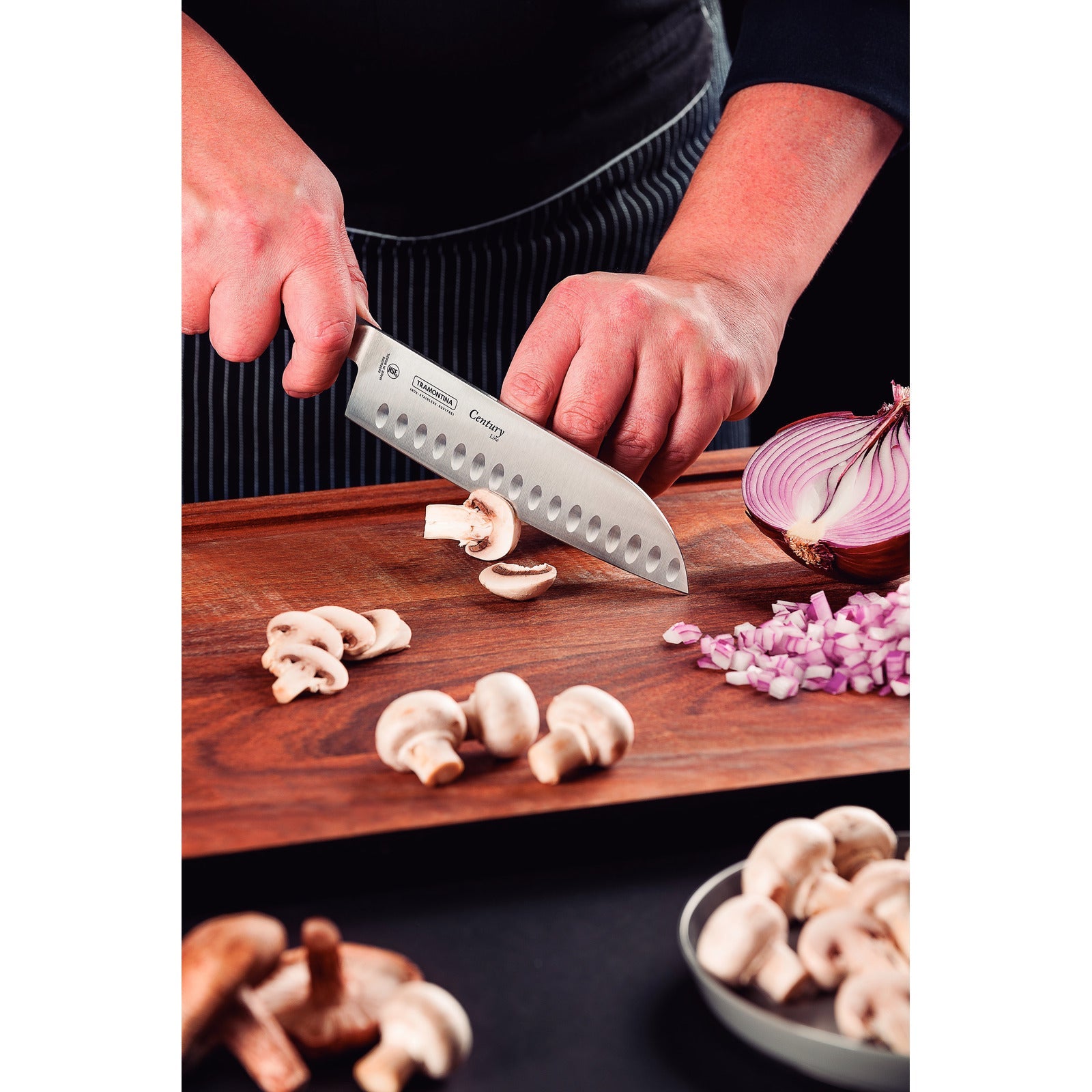 Century Santoku Knife 17 cm/ 7in - Black