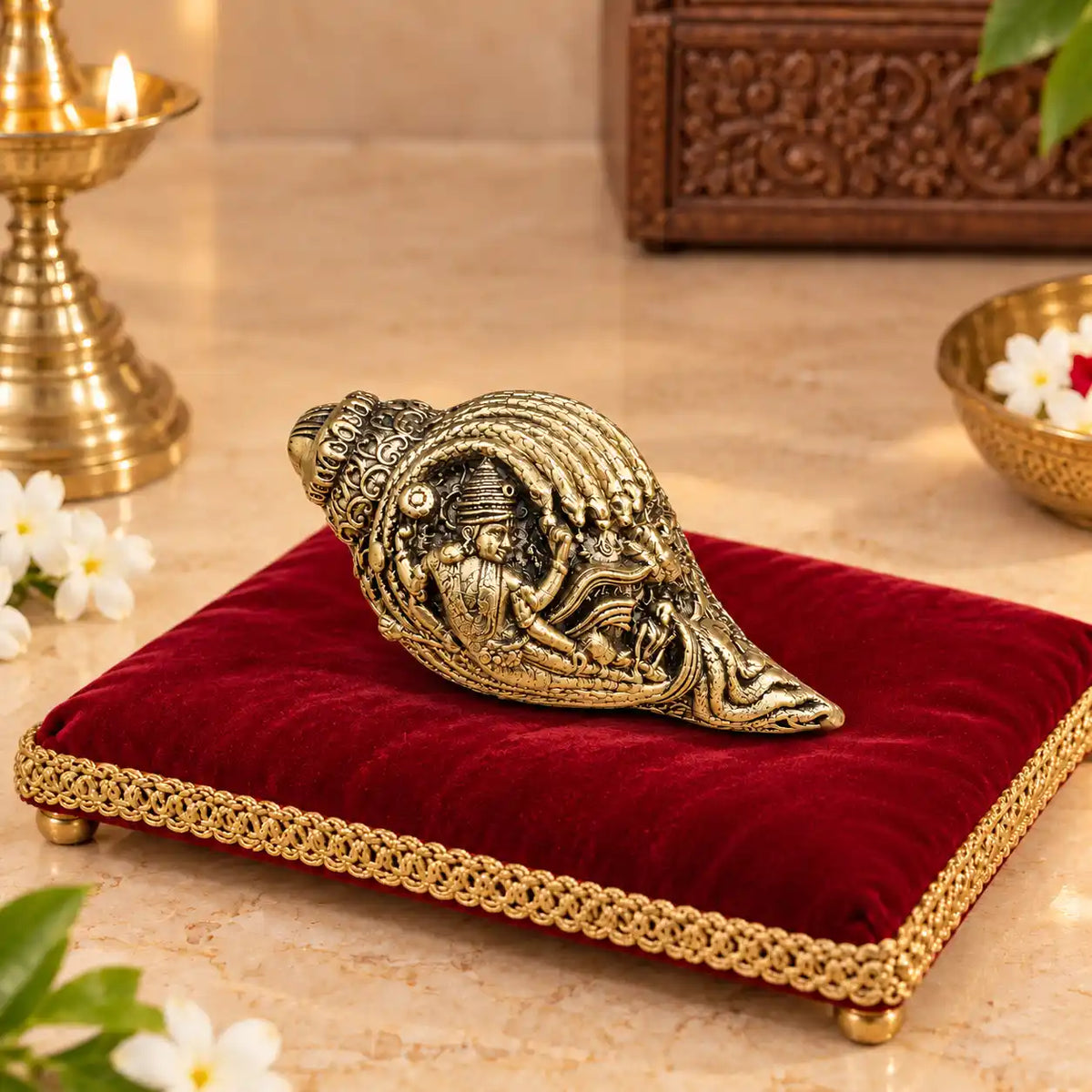Brass Lightweight Vishwaroopam Vishnu Conch