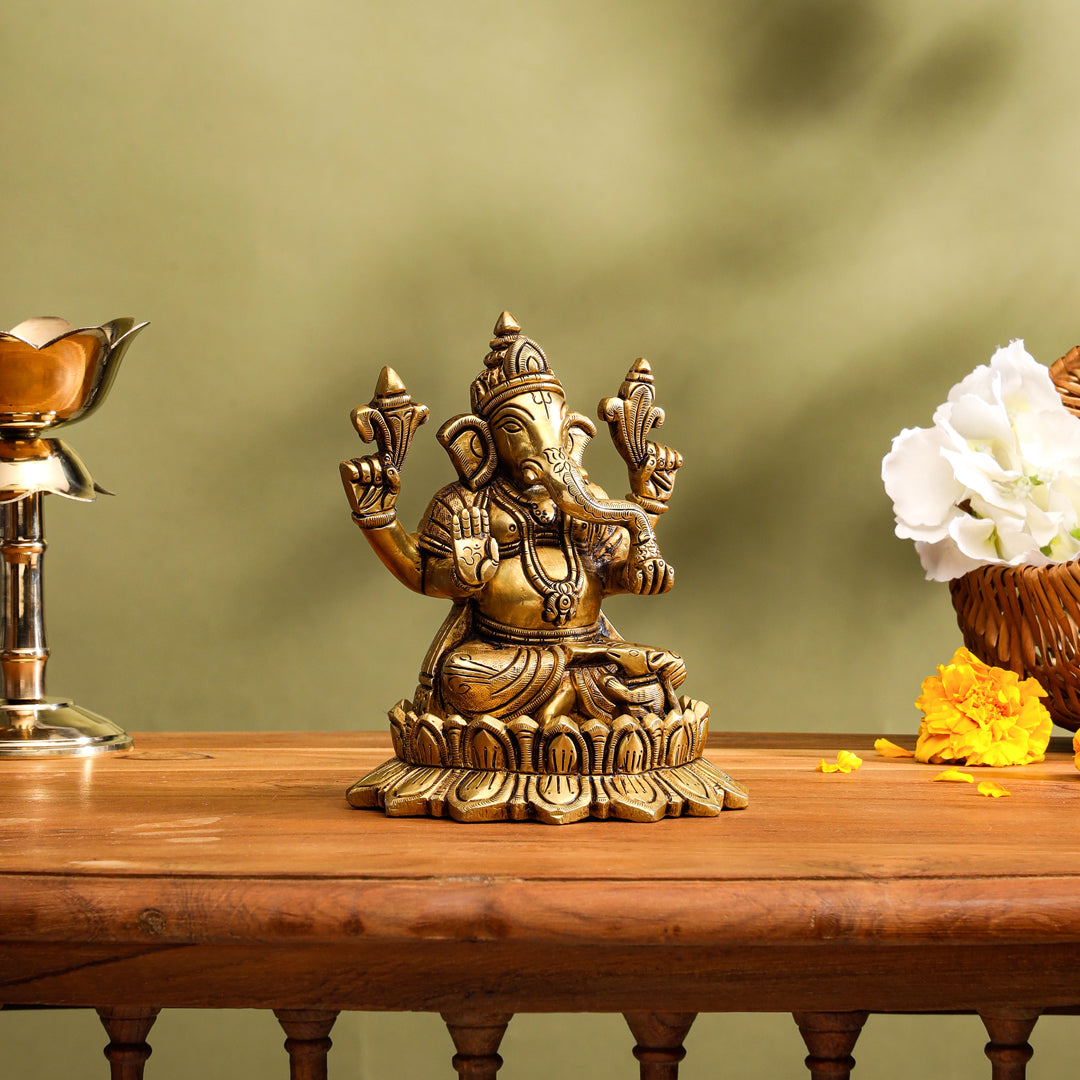 Brass Superfine Ganesha Idol (5.8 Inch)